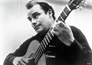 Photo of Julian Bream