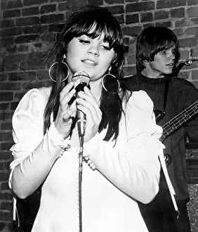 Photo of Linda Ronstadt