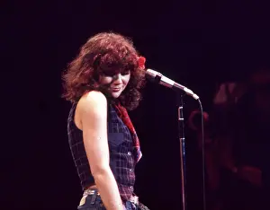 Prints of UNSPECIFIED - CIRCA 1970: Photo of Linda Ronstadt Photo by Michael Ochs Archives/Getty Images A Legend in Focus: Photo of Linda Ronstadt