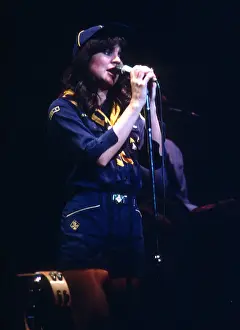 Prints of UNSPECIFIED - CIRCA 1970: Photo of Linda Ronstadt Photo by Michael Ochs Archives/Getty Images A Legend in Focus: Photo of Linda Ronstadt