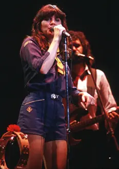 Prints of UNSPECIFIED - CIRCA 1970: Photo of Linda Ronstadt Photo by Michael Ochs Archives/Getty Images A Legend in Focus: Photo of Linda Ronstadt
