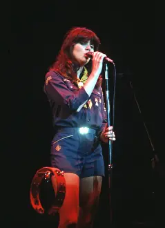 Prints of UNSPECIFIED - CIRCA 1970: Photo of Linda Ronstadt Photo by Michael Ochs Archives/Getty Images A Legend in Focus: Photo of Linda Ronstadt
