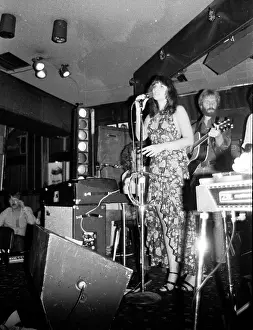 Photo of Linda Ronstadt