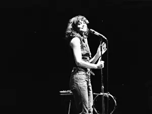 Prints of UNSPECIFIED - CIRCA 1970: Photo of Linda Ronstadt Photo by Michael Ochs Archives/Getty Images A Legend in Focus: Photo of Linda Ronstadt
