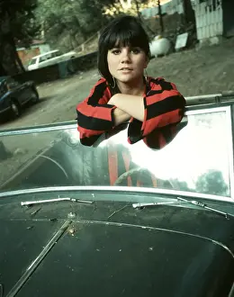 Photo of Linda Ronstadt