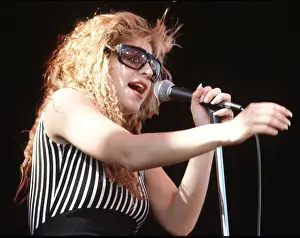 Photo of Taylor Dayne