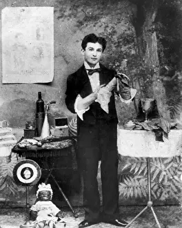 Hungarian Prints: Photograph Of Harry Houdini