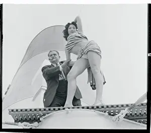 Photographer Helping Bou Bouka Papas to Pose