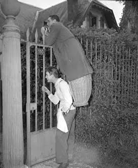 Paparazzi Prints: Photographers Piggyback