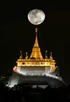 Images Dated 4th December 2017: Phu Khao Thong with Big moon at night, Bangkok, Thailand