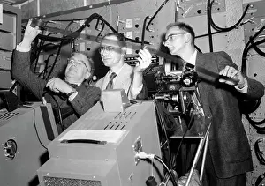 Physicists Looking at Record Beams