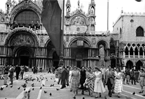 Piazza Tour