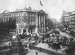 T Bri London Piccadilly Circus Prints: Piccadilly Circus