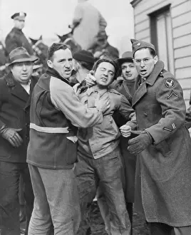 Pickets Defend Striker Against Police