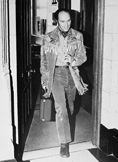 Trendy Prints: Pierre Trudeau Walking Out of Office