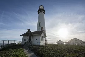 Images Dated 13th January 2018: Pigeon Point Lighthouse - California - USA