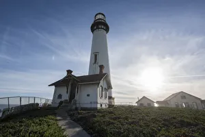 Images Dated 13th January 2018: Pigeon Point Lighthouse - California - USA