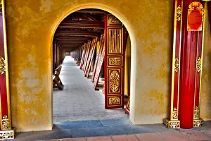 Images Dated 8th December 2012: Pillars in corridor at Imperial City Hue Vietnam
