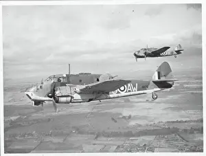 Landforms Prints: Planes Flying in Close Formation