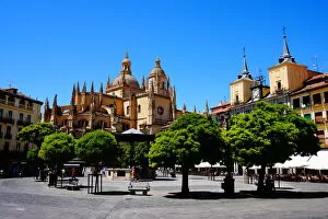 Images Dated 28th July 2015: Plaza Mayor and Cathedral of Segovia, Spain