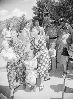 Police Taking Women with Children into Custody
