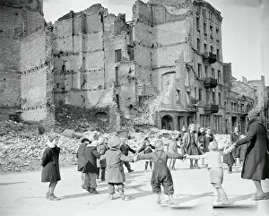 Warsaw Prints: Polish Children Playing in Street