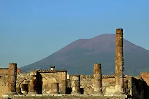 Egyptian Culture Collection: Pompeii and Mount Vesuvius as a dramatic backdrop