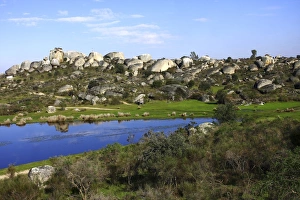 Images Dated 11th March 2010: Pond and granite rocks in the Los Barruecos Nature Monument, Extremadura, Spain, Europe