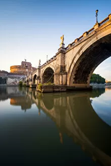 Images Dated 9th June 2014: Ponte Sant Angelo