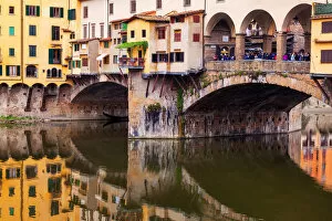 Images Dated 24th April 2011: the Ponte Vecchio