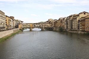 Ponte Vecchio Gallery: Ponte Vecchio and Arno River, Florence, Italy