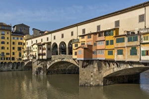 Ponte Vecchio Collection: The Ponte Vecchio bridge over the Arno river in Florence, Italy