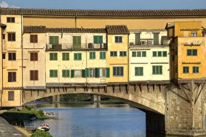Images Dated 30th June 2015: Ponte Vecchio (Florence, Italy)