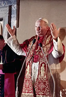 Vestments Prints: Pope John Paul II Speaking to Cardinals