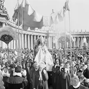 Peters Basilica Prints: Pope John XXIII Carried for Ecumenical Council Procession