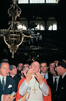 Pope Paul VI with Newsmen