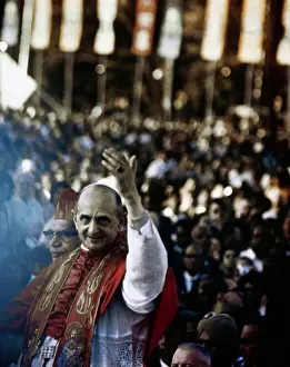 Mumbai Prints: Pope Paul VI Waving