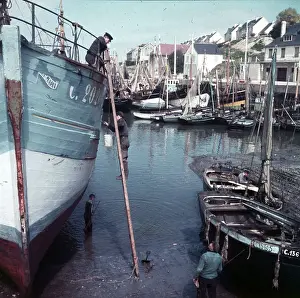 Fishing Boat Prints: Port-En-Bessin