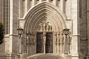 Images Dated 5th October 2014: Portal of Marienkirche church in Muhlhausen, Unstrut Hainich district, Thuringia, Germany