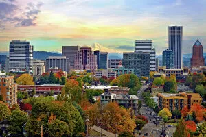 Urban Skyline Gallery: Portland Oregon Downtown Cityscape in the Fall