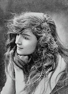 Legends And Icon Prints: Portrait of 19th century stage celebrities: Cora Urquhart, Mrs James Brown Potter