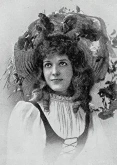 Legends And Icon Prints: Portrait of 19th century stage celebrities: Minnie Palmer