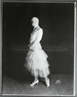 Portrait of Cleo Mayfield