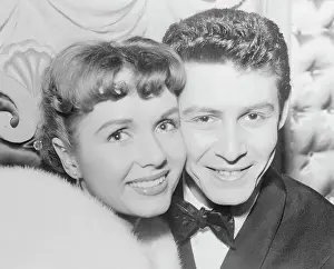 Burbank Prints: Portrait of Debbie Reynolds and Eddie Fisher
