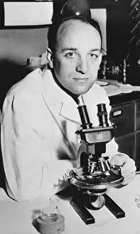 Portrait of Dr Roger Guillemin