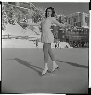 Moritz Prints: Portrait of Figure Skater Yvonne Sherman