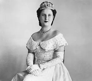 Managua Prints: Portrait of Lillian Somoza in Formal Dress and Wearing Crown