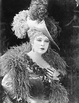 Glamour Prints: Portrait of Mae West