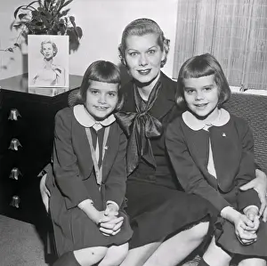 Portrait of Mrs. George L. Davis Jr. and Daughters