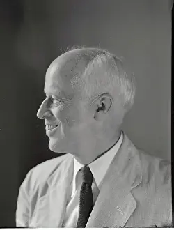 Portrait of Norman Matoon Thomas